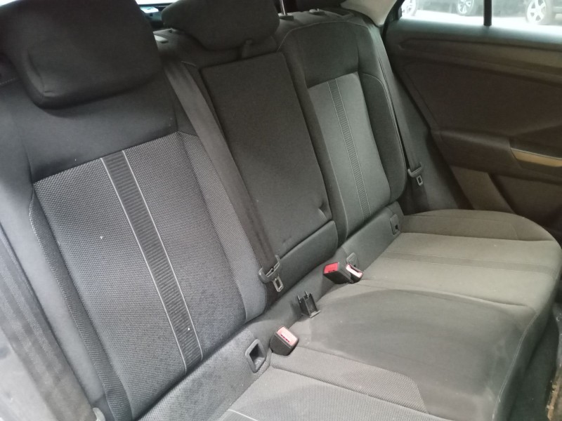 volkswagen t-roc (a11, d11) del año 2024