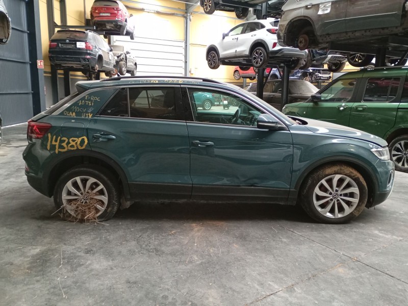 volkswagen t-roc (a11, d11) del año 2024