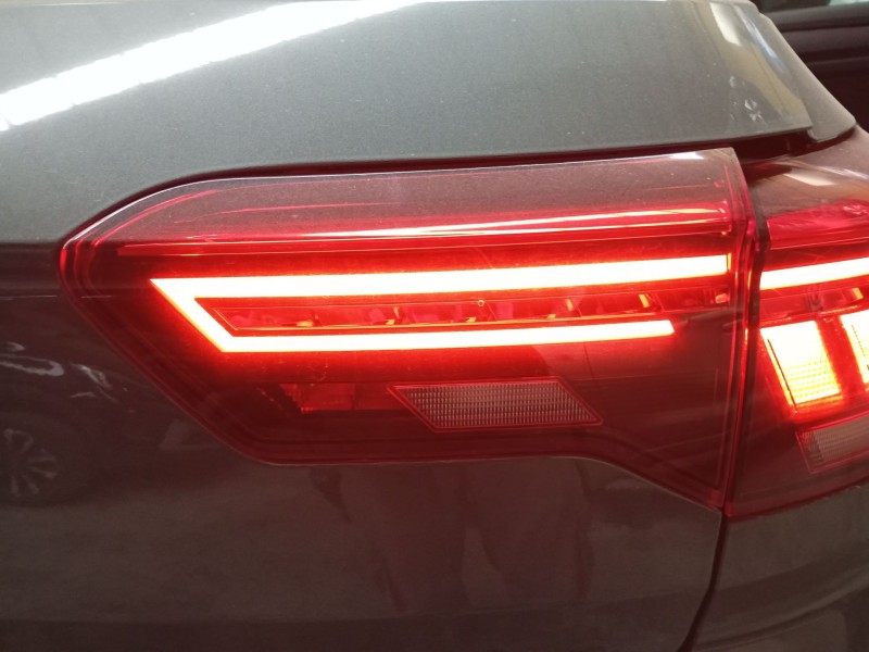 Recambio de piloto trasero derecho porton para volkswagen t-roc (a11, d11) 1.0 tsi referencia OEM IAM   