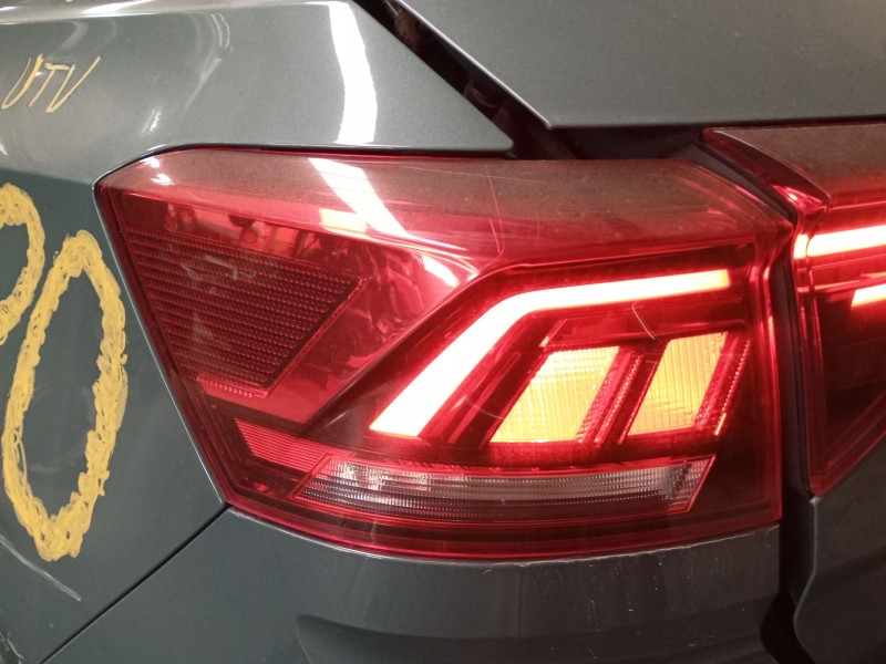 Recambio de piloto trasero izquierdo para volkswagen t-roc (a11, d11) 1.0 tsi referencia OEM IAM   