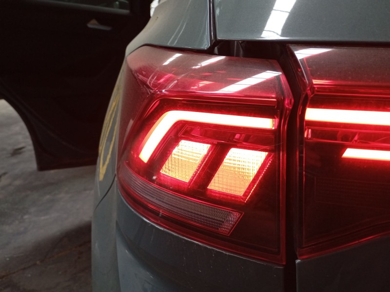 Recambio de piloto trasero izquierdo para volkswagen t-roc (a11, d11) 1.0 tsi referencia OEM IAM   