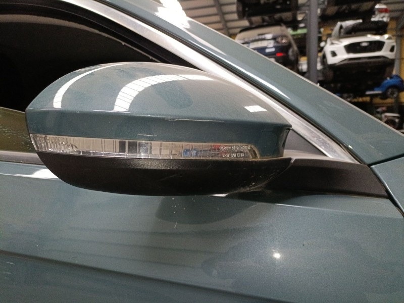 Recambio de retrovisor derecho electrico para volkswagen t-roc (a11, d11) 1.5 tsi referencia OEM IAM   
