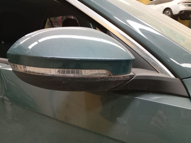 Recambio de retrovisor derecho electrico para volkswagen t-roc (a11, d11) 1.5 tsi referencia OEM IAM   