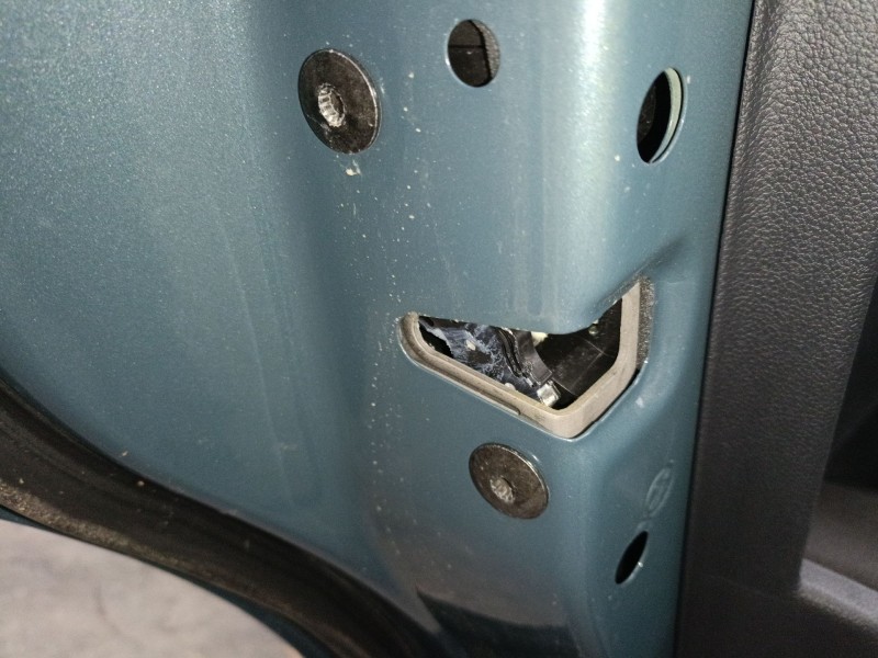 Recambio de cerradura puerta trasera izquierda para volkswagen t-roc (a11, d11) 1.5 tsi referencia OEM IAM   