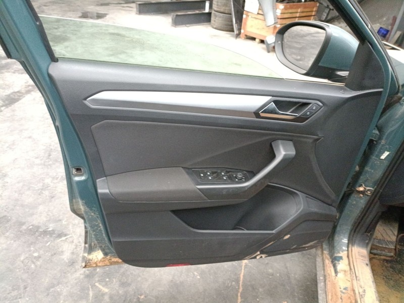 Recambio de guarnecido puerta delantera izquierda para volkswagen t-roc (a11, d11) 1.5 tsi referencia OEM IAM   