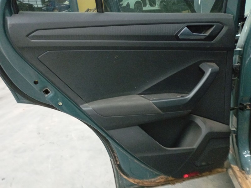 Recambio de guarnecido puerta trasera izquierda para volkswagen t-roc (a11, d11) 1.5 tsi referencia OEM IAM   