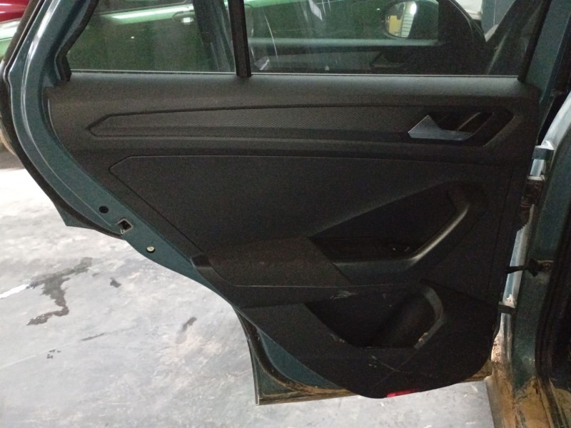 Recambio de guarnecido puerta trasera izquierda para volkswagen t-roc (a11, d11) 1.0 tsi referencia OEM IAM   