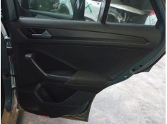 GUARNECIDO PUERTA TRASERA DERECHA 