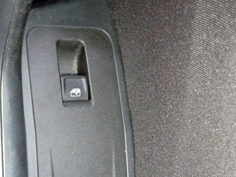 Recambio de mando elevalunas delantero derecho para volkswagen t-roc (a11, d11) 1.0 tsi referencia OEM IAM   