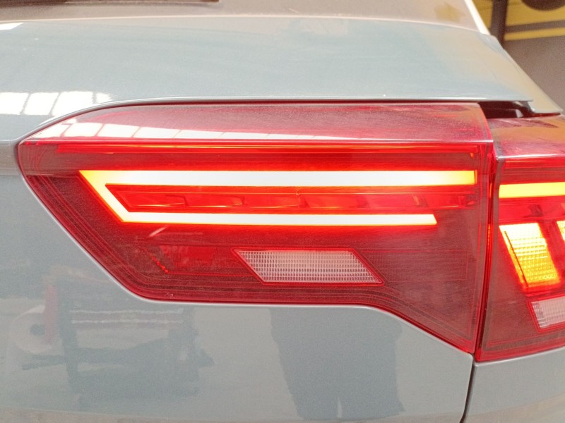 Recambio de piloto trasero derecho porton para volkswagen t-roc (a11, d11) 1.5 tsi referencia OEM IAM   