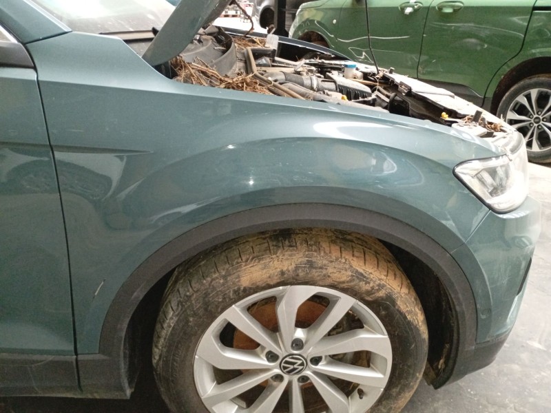 Recambio de aleta delantera derecha para volkswagen t-roc (a11, d11) 1.0 tsi referencia OEM IAM   