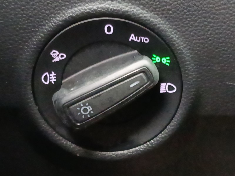 Recambio de mando luces para volkswagen t-roc (a11, d11) 1.5 tsi referencia OEM IAM   