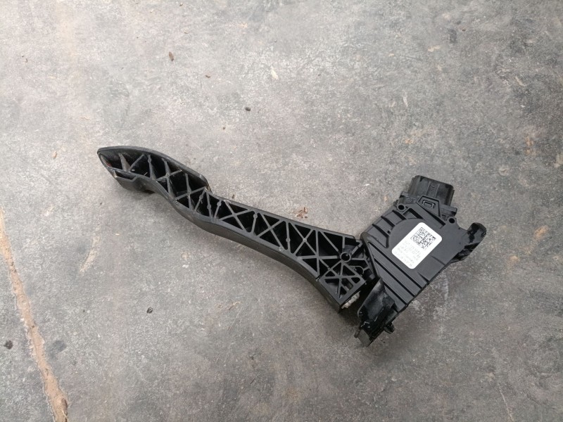 Recambio de pedal acelerador para volkswagen t-roc (a11, d11) 1.5 tsi referencia OEM IAM   