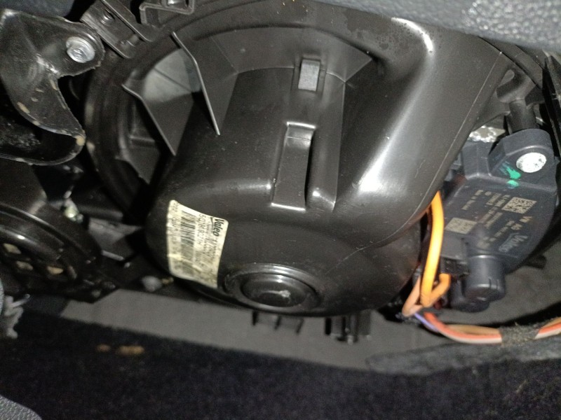 Recambio de ventilador calefaccion para volkswagen t-roc (a11, d11) 1.5 tsi referencia OEM IAM 5Q1819021H  