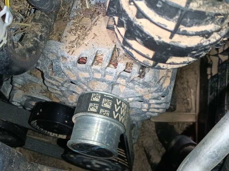 Recambio de alternador para volkswagen t-roc (a11, d11) 1.5 tsi referencia OEM IAM   