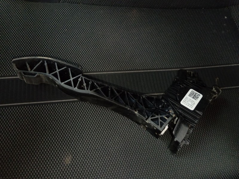 Recambio de pedal acelerador para volkswagen t-roc (a11, d11) 1.0 tsi referencia OEM IAM   