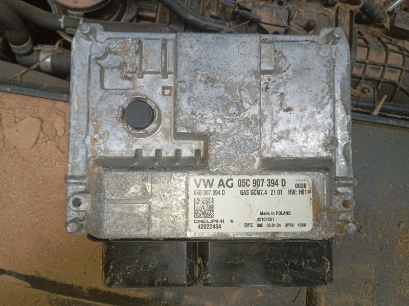 Recambio de centralita motor uce para volkswagen t-roc (a11, d11) 1.0 tsi referencia OEM IAM   