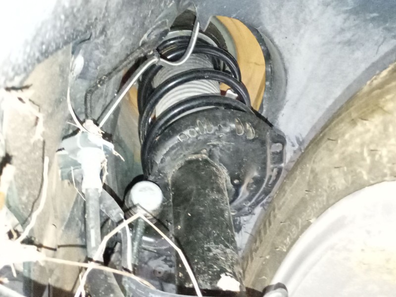 Recambio de amortiguador delantero derecho para volkswagen t-roc (a11, d11) 1.0 tsi referencia OEM IAM   