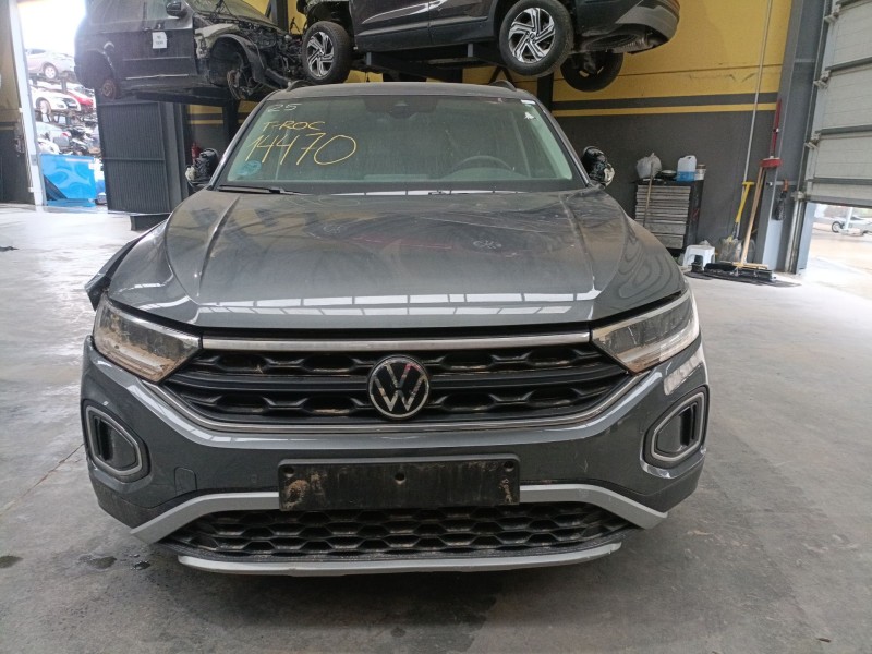 volkswagen t-roc (a11, d11) del año 2024