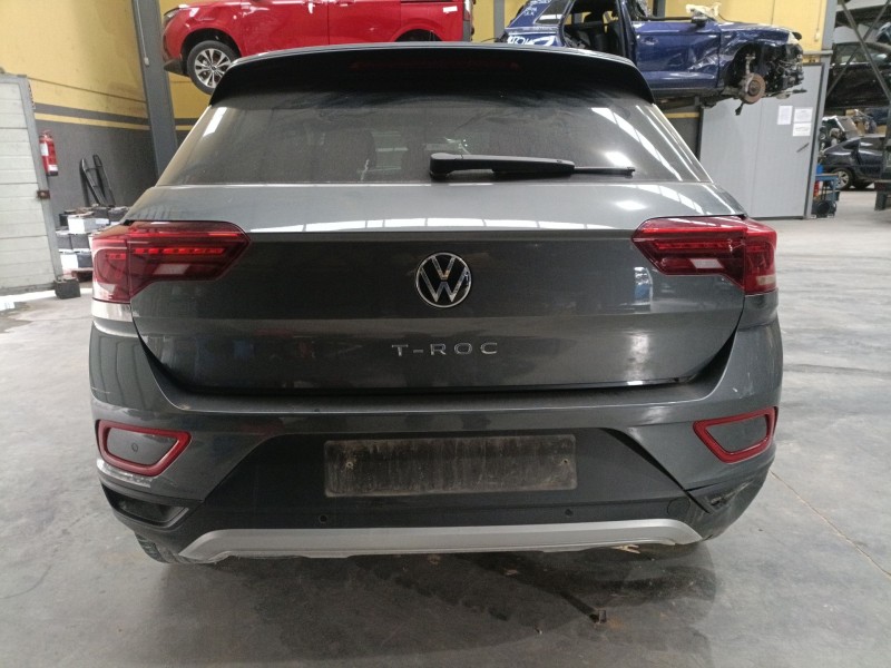 volkswagen t-roc (a11, d11) del año 2024