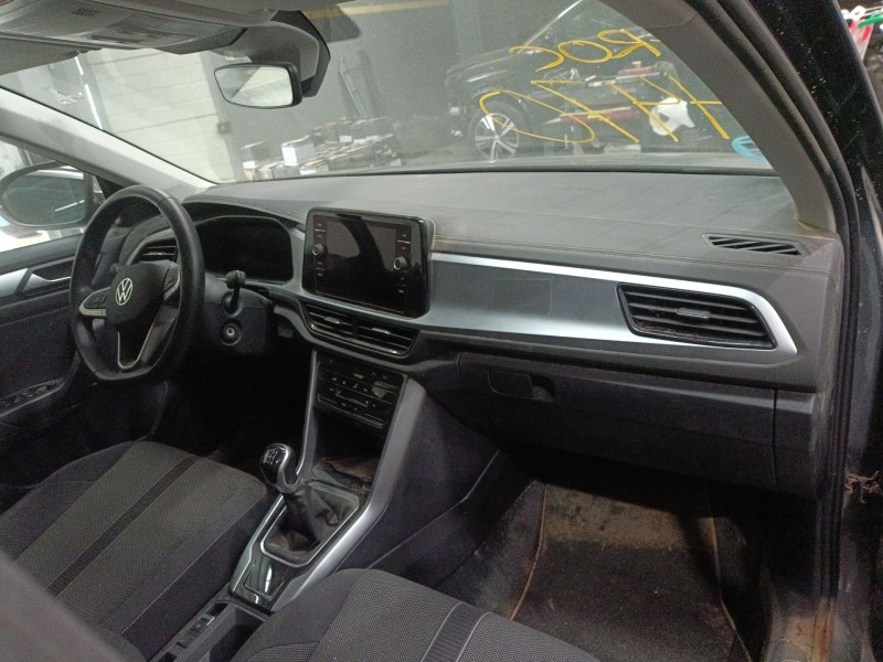 volkswagen t-roc (a11, d11) del año 2024