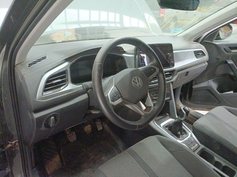 volkswagen t-roc (a11, d11) del año 2024