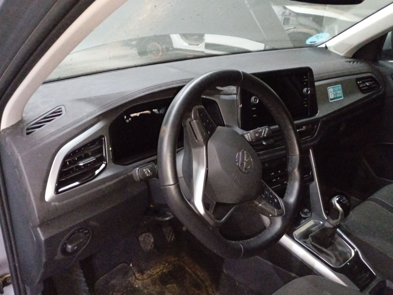 volkswagen t-roc (a11, d11) del año 2024