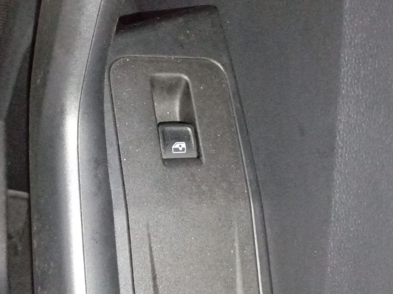 Recambio de mando elevalunas delantero derecho para volkswagen t-roc (a11, d11) 1.5 tsi referencia OEM IAM   