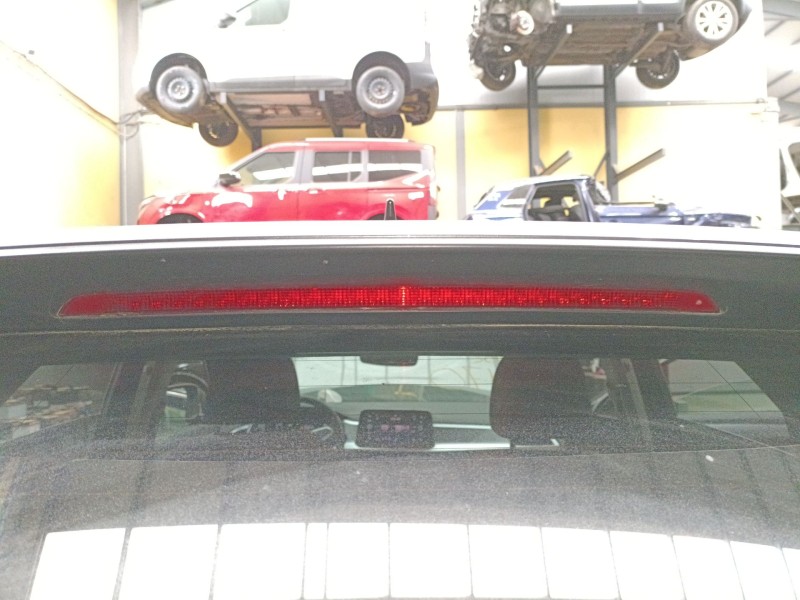 Recambio de luz central de freno para volkswagen t-roc (a11, d11) 1.0 tsi referencia OEM IAM   