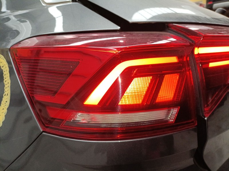 Recambio de piloto trasero izquierdo para volkswagen t-roc (a11, d11) 1.0 tsi referencia OEM IAM   