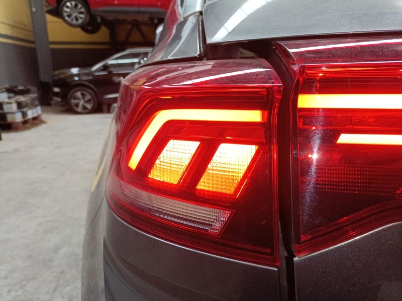 Recambio de piloto trasero izquierdo para volkswagen t-roc (a11, d11) 1.0 tsi referencia OEM IAM   