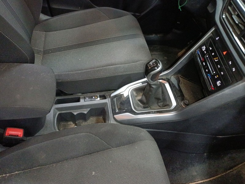 Recambio de consola central para volkswagen t-roc (a11, d11) 1.0 tsi referencia OEM IAM   
