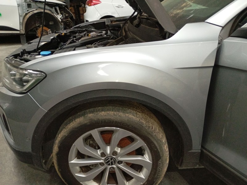 Recambio de aleta delantera izquierda para volkswagen t-roc (a11, d11) 1.5 tsi referencia OEM IAM   