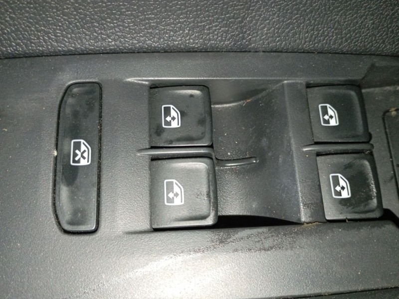 Recambio de mando elevalunas delantero izquierdo para volkswagen taigo (cs1) 1.0 tsi referencia OEM IAM   