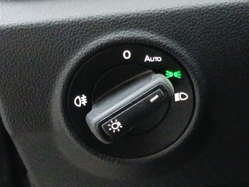 Recambio de mando luces para volkswagen t-roc (a11, d11) 1.0 tsi referencia OEM IAM   