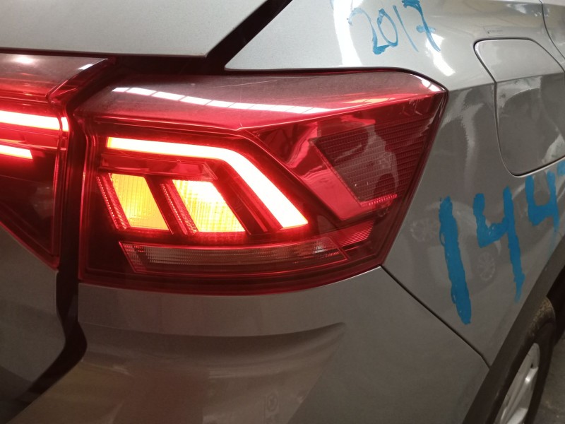 Recambio de piloto trasero derecho para volkswagen t-roc (a11, d11) 1.5 tsi referencia OEM IAM   