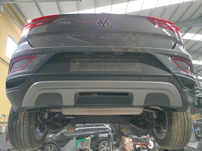 Recambio de paragolpes trasero para volkswagen t-roc (a11, d11) 1.0 tsi referencia OEM IAM   