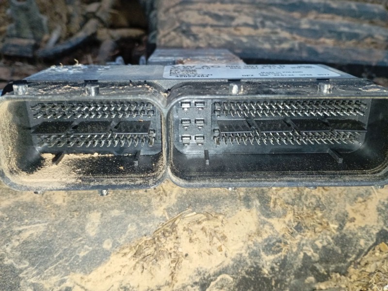 Recambio de centralita motor uce para volkswagen taigo (cs1) 1.0 tsi referencia OEM IAM 05C907394D  