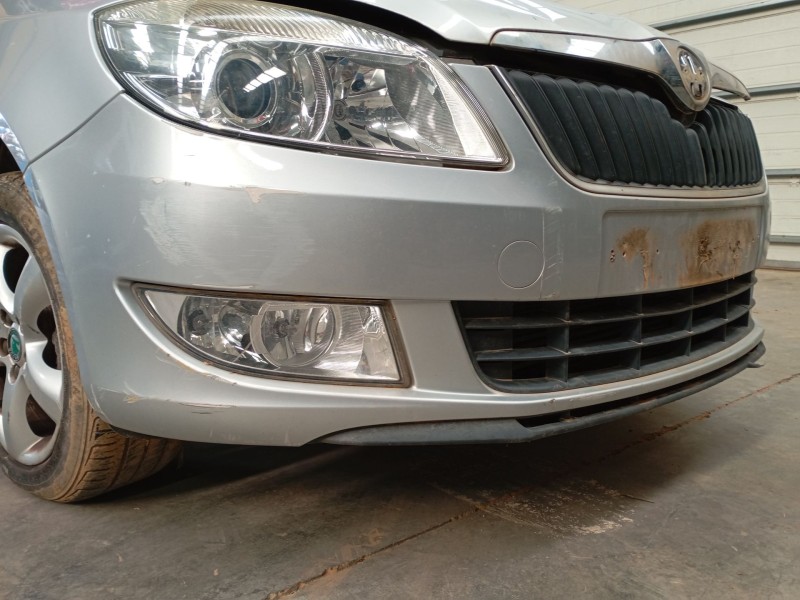 Recambio de paragolpes delantero para skoda fabia ii (542) 1.6 tdi referencia OEM IAM   