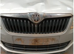 Recambio de rejilla delantera para skoda fabia ii (542) 1.6 tdi referencia OEM IAM   