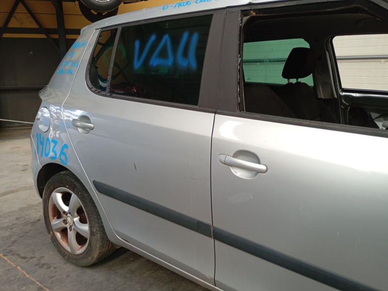 Recambio de puerta trasera derecha para skoda fabia ii (542) 1.6 tdi referencia OEM IAM   