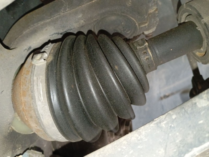 Recambio de transmision delantera izquierda para skoda fabia ii (542) 1.6 tdi referencia OEM IAM   