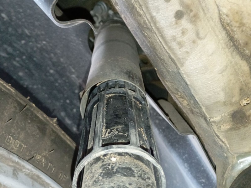 Recambio de amortiguador trasero izquierdo para volkswagen t-roc (a11, d11) 1.5 tsi referencia OEM IAM   