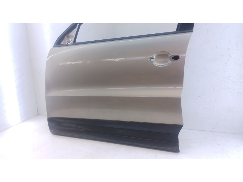 Recambio de puerta delantera izquierda para volkswagen tiguan (5n_) 2.0 tdi referencia OEM IAM   