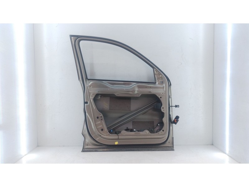Recambio de puerta delantera izquierda para volkswagen tiguan (5n_) 2.0 tdi referencia OEM IAM   