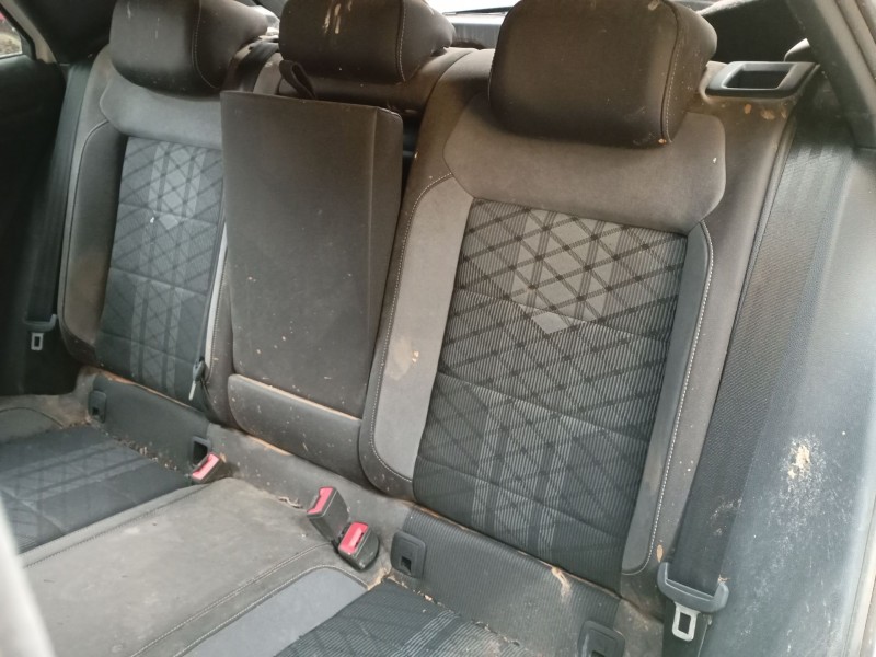 volkswagen t-roc (a11, d11) del año 2024