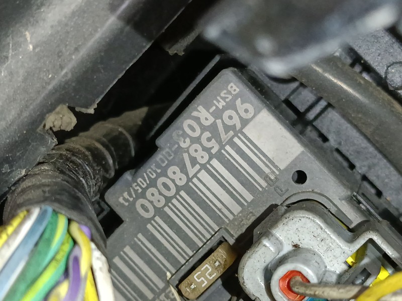 Recambio de caja reles / fusibles para fiat scudo autobús (270_, 272_) 2.0 d multijet referencia OEM IAM 9675878080  