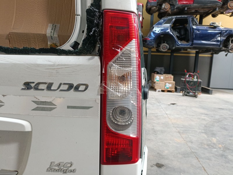 Recambio de piloto trasero derecho para fiat scudo autobús (270_, 272_) 2.0 d multijet referencia OEM IAM   