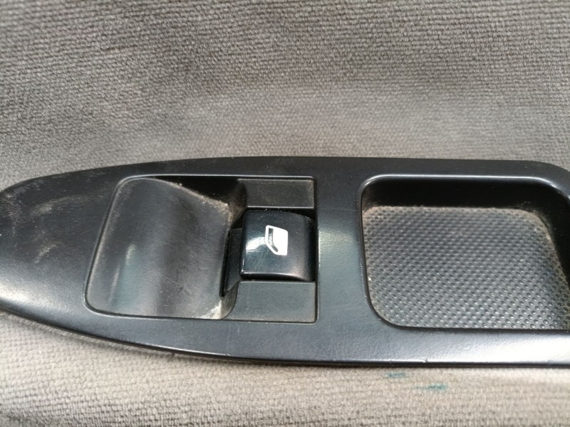 Recambio de mando elevalunas delantero derecho para fiat scudo autobús (270_, 272_) 2.0 d multijet referencia OEM IAM   