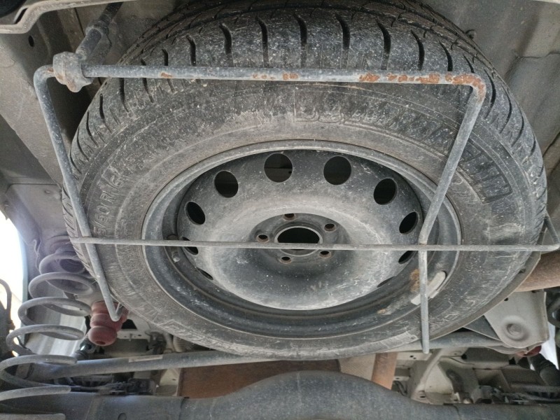 Recambio de neumatico repuesto para fiat scudo autobús (270_, 272_) 2.0 d multijet referencia OEM IAM 215/60/16  